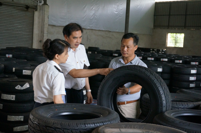 國家認(rèn)監(jiān)委,3C認(rèn)證獲證產(chǎn)品,強(qiáng)制性產(chǎn)品認(rèn)證,進(jìn)口輪胎3C認(rèn)證,CCC實(shí)驗(yàn)室,3C產(chǎn)品監(jiān)督抽查,CCC產(chǎn)品檢測,